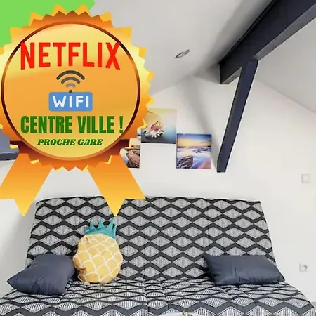 Appartement Atypique T1 Duplex - Wifi .Parking .Proche .Gare à Saint-Quentin  Extérieur photo