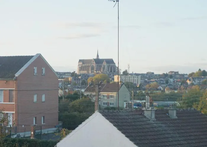 Atypique T1 Duplex - Wifi .Parking .Proche .Gare
